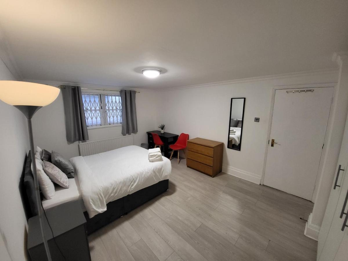 Cosy Apartment By Clapham South Underground! ロンドン エクステリア 写真