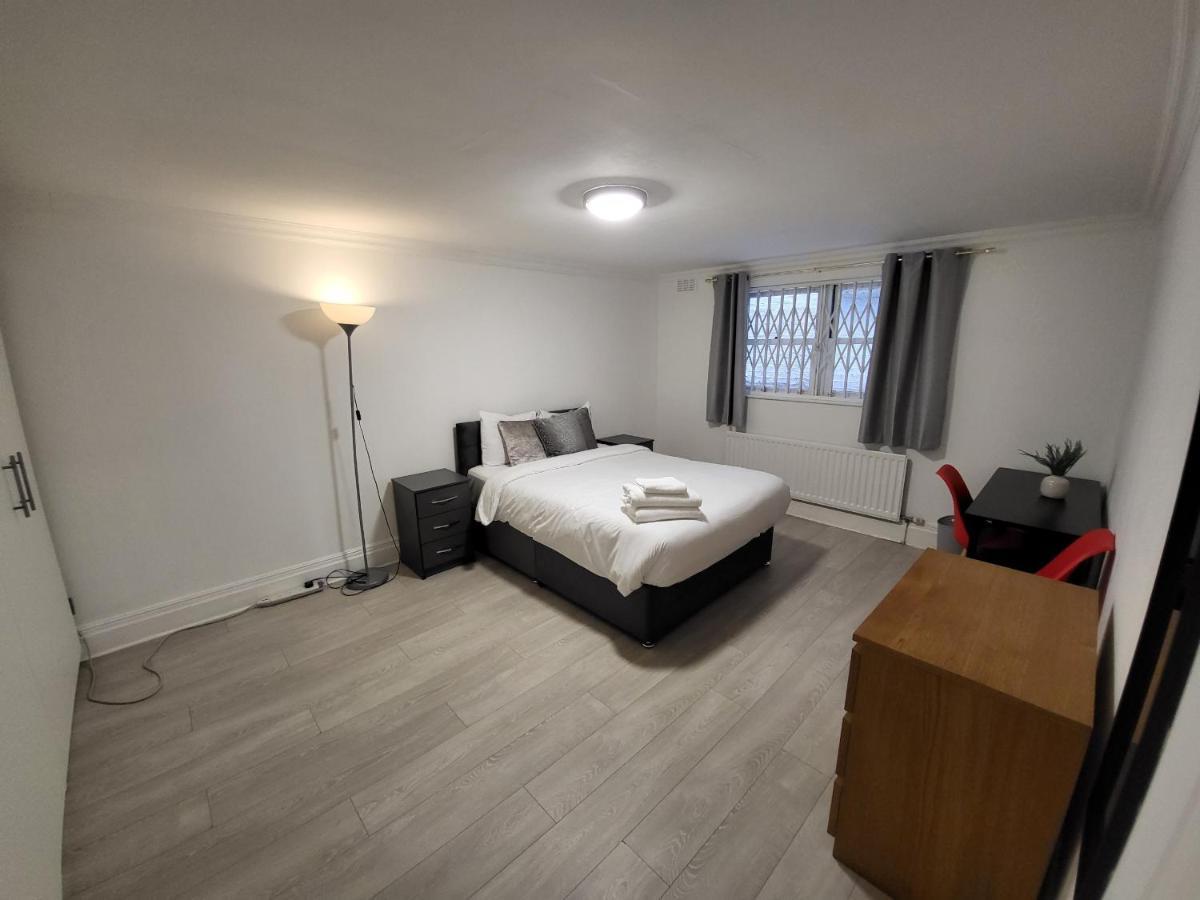 Cosy Apartment By Clapham South Underground! ロンドン エクステリア 写真